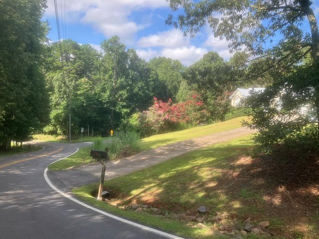 1415 Calhoun Road Ne, Dahlonega, GA 30533