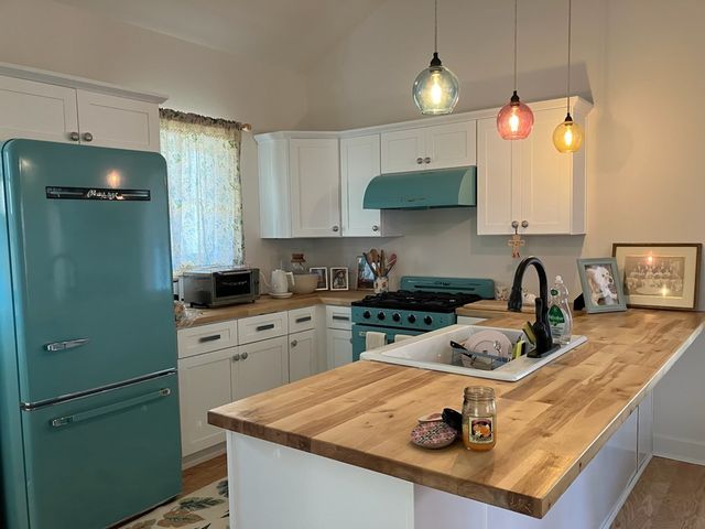 1415 Calhoun Road Ne, Dahlonega, GA 30533