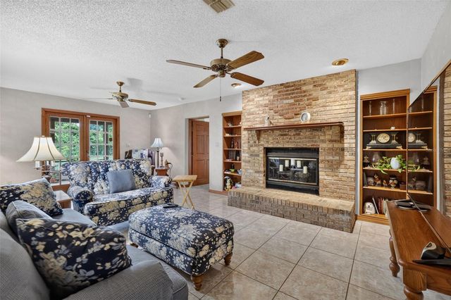 15240 SHADY LANE, Tavares, FL 32778
