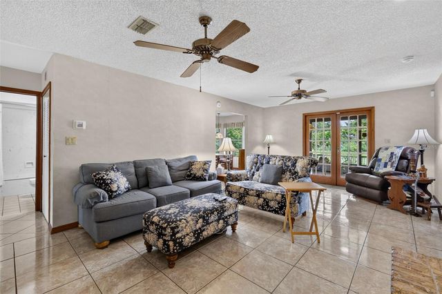 15240 SHADY LANE, Tavares, FL 32778