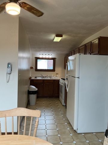 53 Melvin St 1, Wakefield, MA 01880