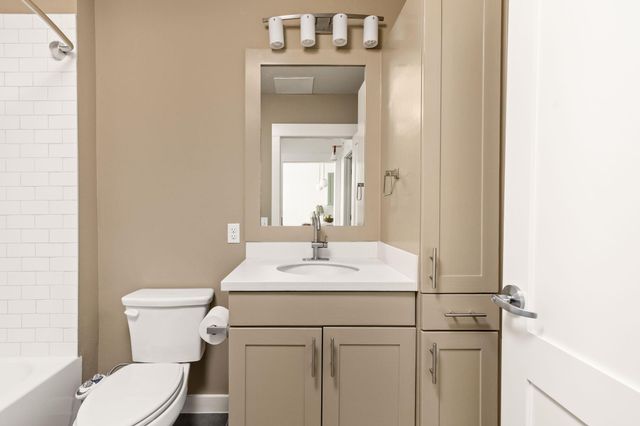 1301 Chicon ST 203, Austin, TX 78702