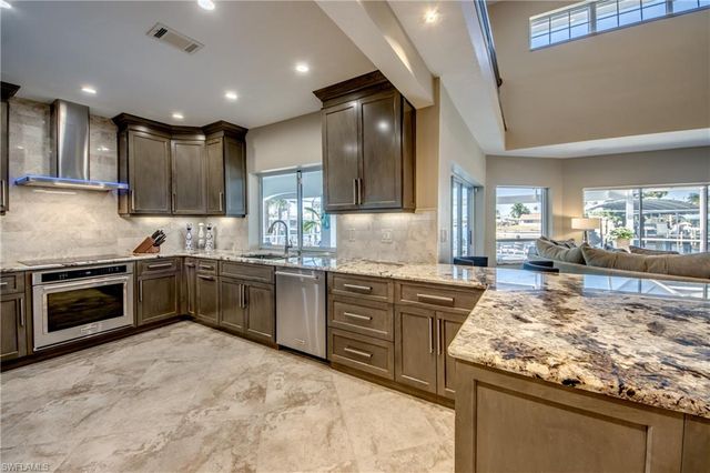 3306 SE 22nd AVE, Cape Coral, FL 33904