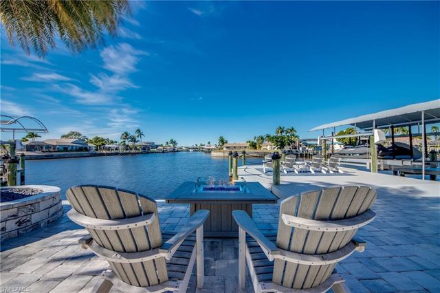 3306 SE 22nd AVE, Cape Coral, FL 33904