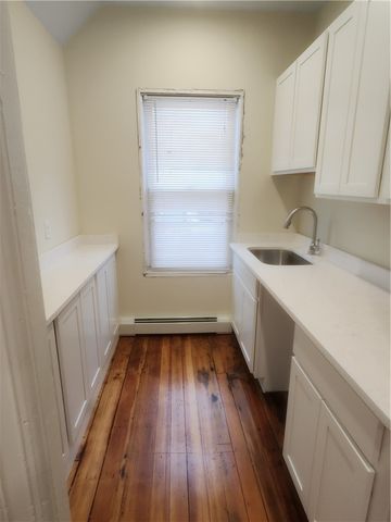 18 Amy Street, Providence, RI 02906