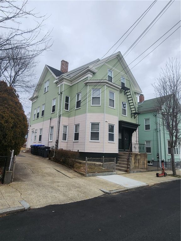 18 Amy Street, Providence, RI 02906