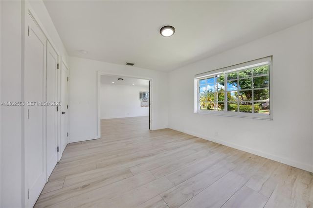 716 SW 5th Ave, Hallandale Beach, FL 33009