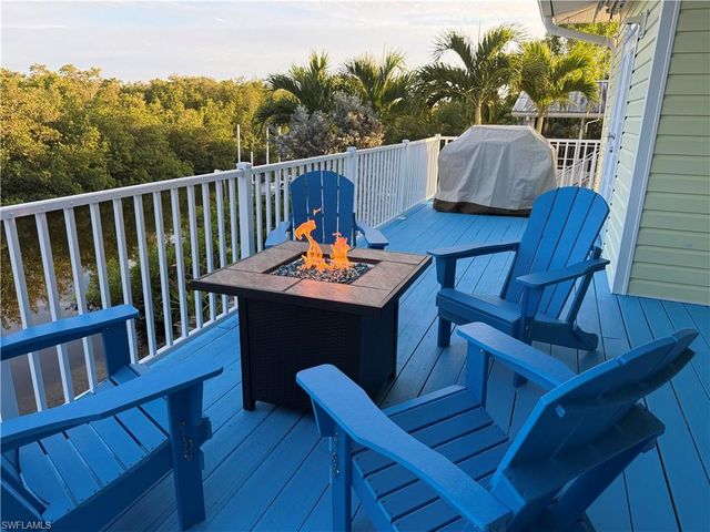 1296 Grand Canal DR, Naples, FL 34110