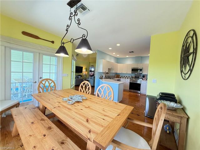 1296 Grand Canal DR, Naples, FL 34110