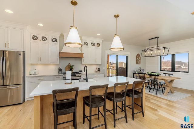 8216 E Ladyslipper Cir Circle, Sioux Falls, SD 57110