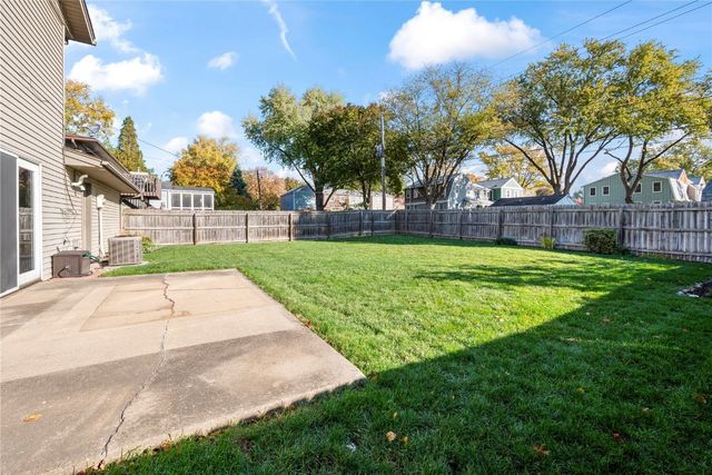 1256 Esther Court, Iowa City, IA 52240