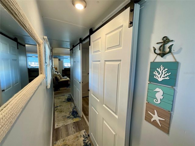 6580 SEMINOLE BOULEVARD 510, Seminole, FL 33772