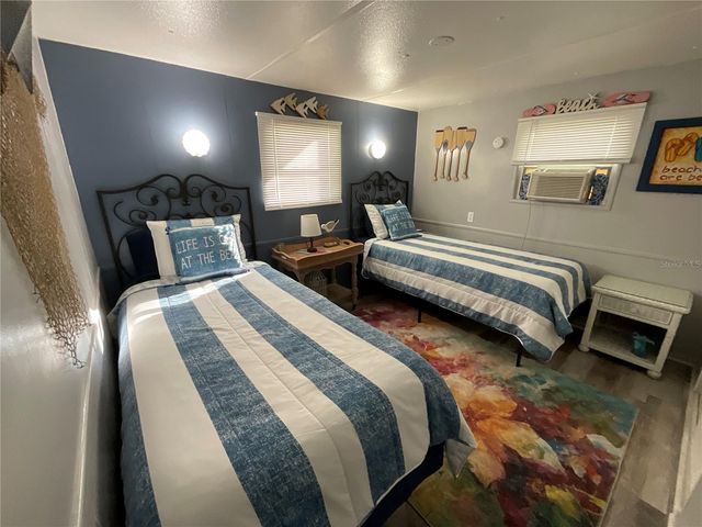 6580 SEMINOLE BOULEVARD 510, Seminole, FL 33772