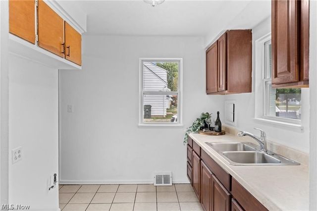 643 E 261st Street, Euclid, OH 44132