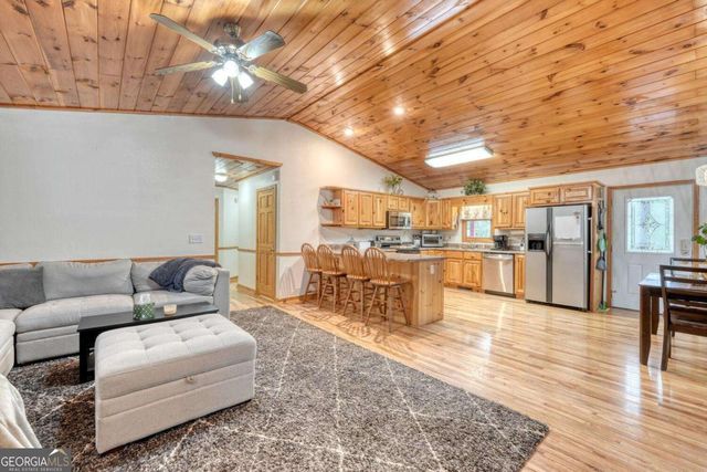 694 Hilltop Road, Murphy, NC 28906