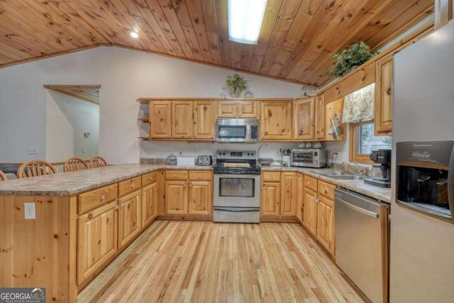 694 Hilltop Road, Murphy, NC 28906