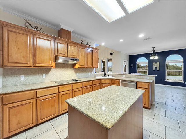 5806 Beauvais Dr, Corpus Christi, TX 78414