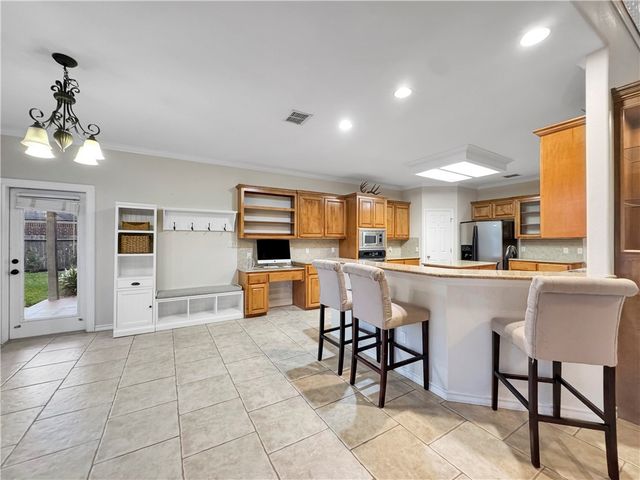 5806 Beauvais Dr, Corpus Christi, TX 78414