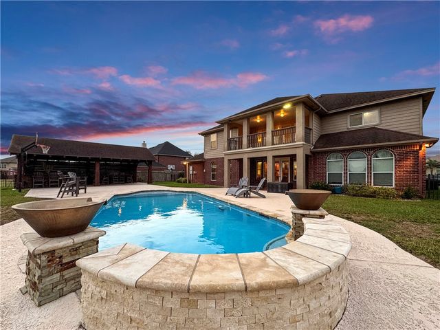 5806 Beauvais Dr, Corpus Christi, TX 78414