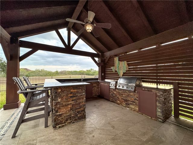 5806 Beauvais Dr, Corpus Christi, TX 78414