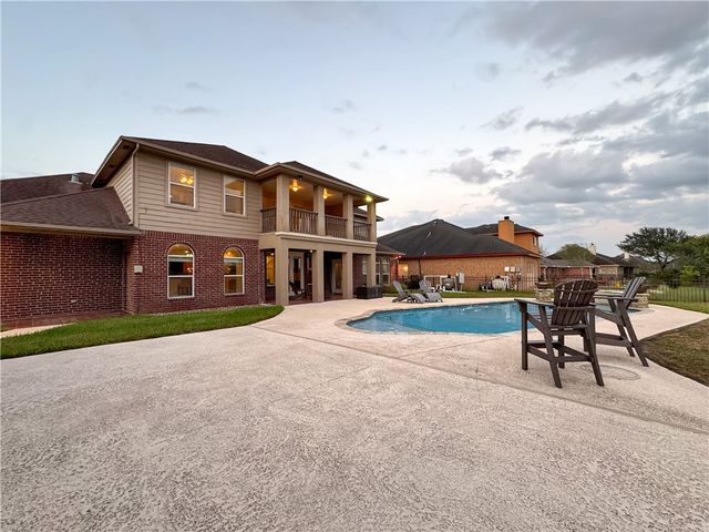 5806 Beauvais Dr, Corpus Christi, TX 78414