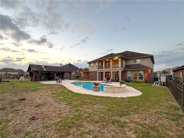 5806 Beauvais Dr, Corpus Christi, TX 78414