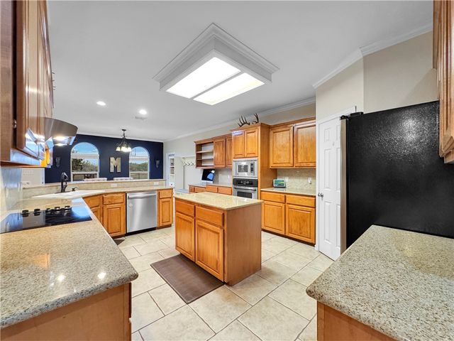 5806 Beauvais Dr, Corpus Christi, TX 78414