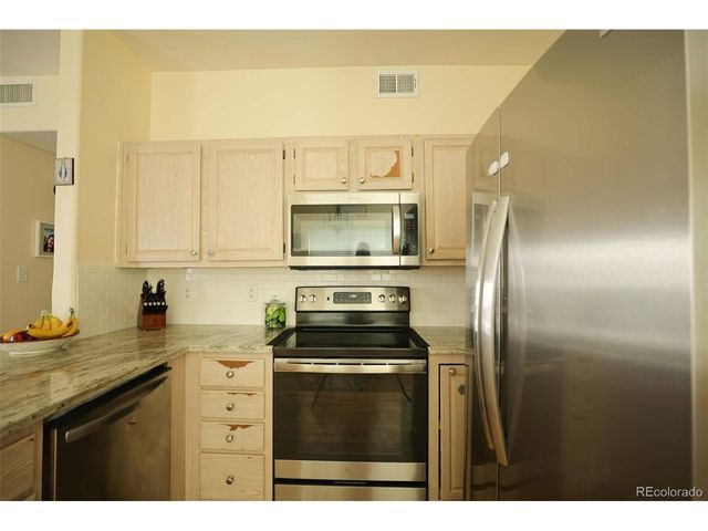 8342 Pebble Creek Way 102, Littleton, CO 80126