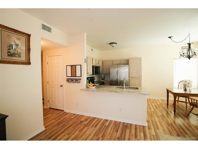 8342 Pebble Creek Way 102, Littleton, CO 80126