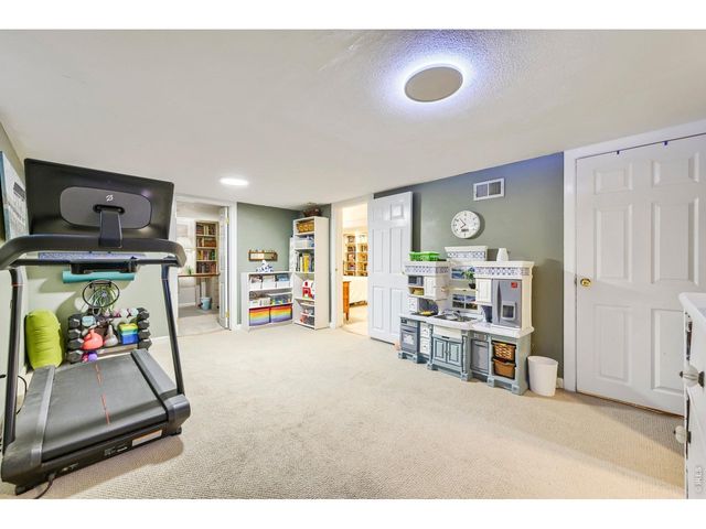 202 8th Ave, Longmont, CO 80501