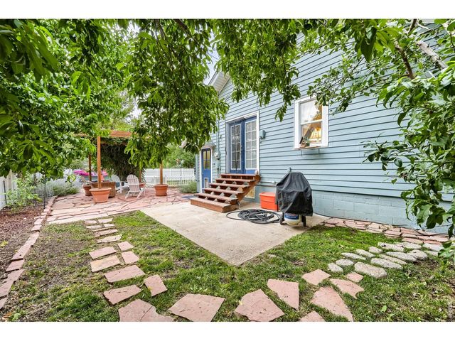 202 8th Ave, Longmont, CO 80501