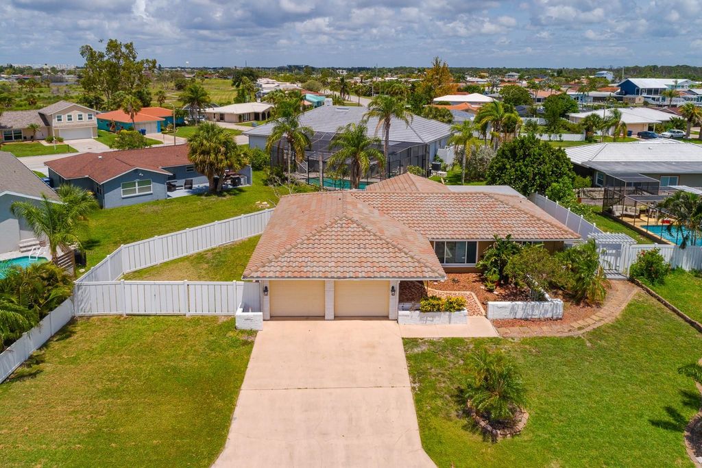 5011 ENSIGN LOOP, New Port Richey, FL 34652