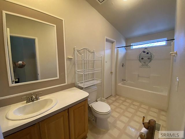 310 Apex Lane, Challis, ID 83226