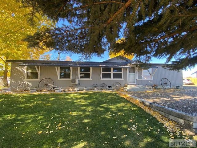 310 Apex Lane, Challis, ID 83226