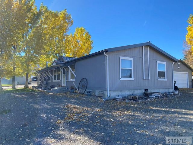 310 Apex Lane, Challis, ID 83226