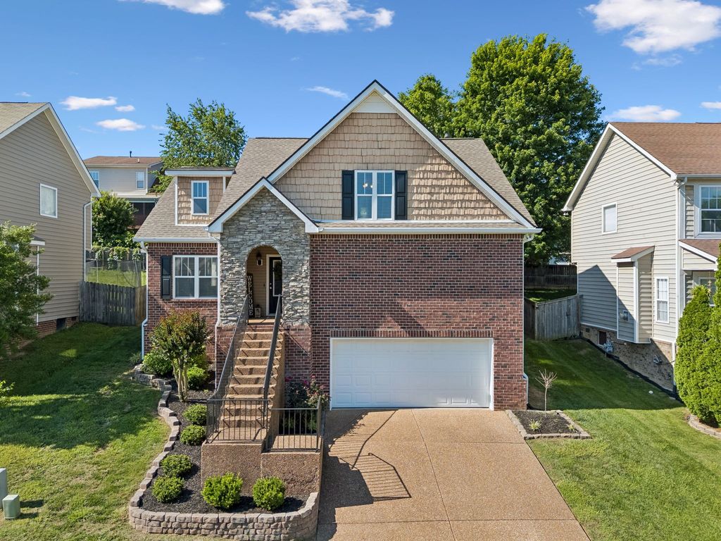 1815 Baslia Ln, Spring Hill, TN 37174