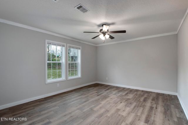 297 Wilkins Ave, Etowah, TN 37331