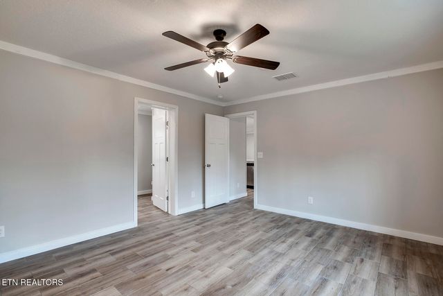 297 Wilkins Ave, Etowah, TN 37331