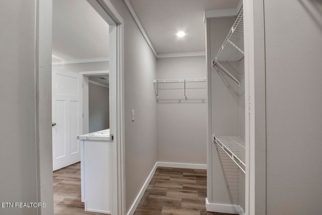 297 Wilkins Ave, Etowah, TN 37331