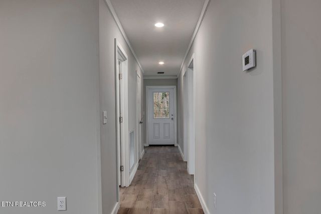 297 Wilkins Ave, Etowah, TN 37331