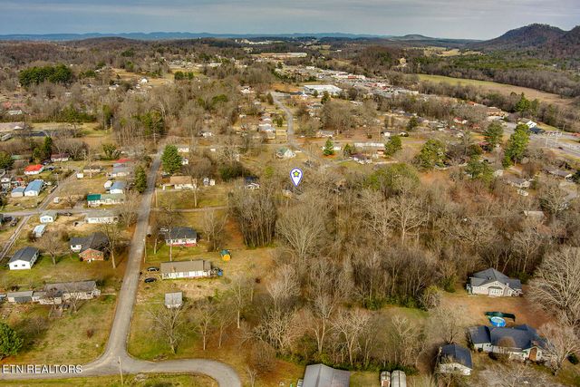 297 Wilkins Ave, Etowah, TN 37331