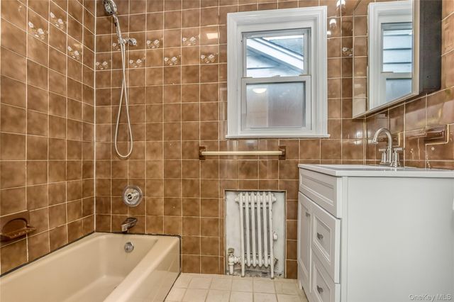 136 N 1st Street, New Hyde Park, NY 11040