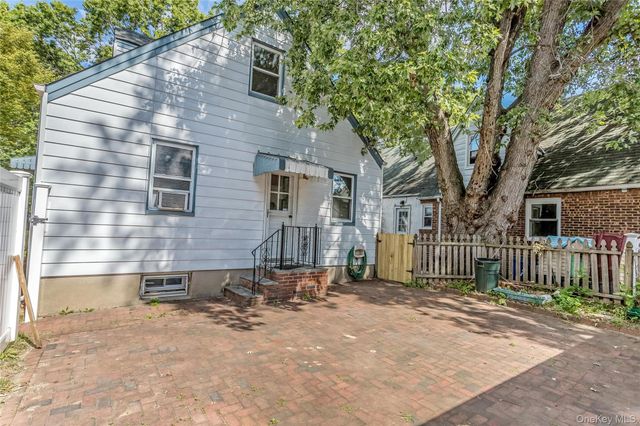 136 N 1st Street, New Hyde Park, NY 11040