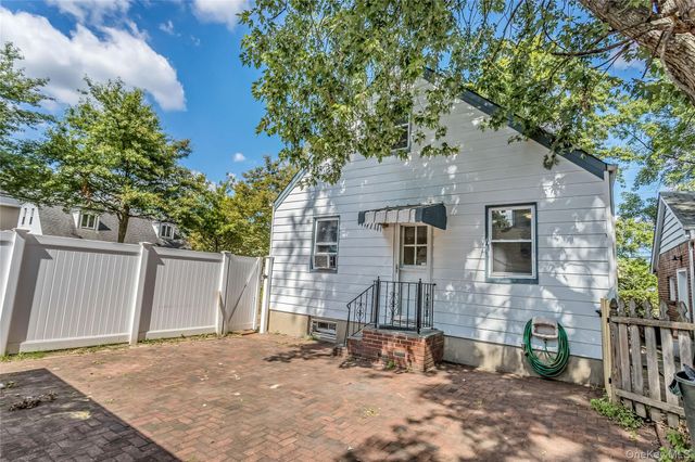 136 N 1st Street, New Hyde Park, NY 11040