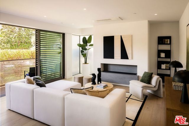 1644 Malcolm Avenue 230, Los Angeles, CA 90024