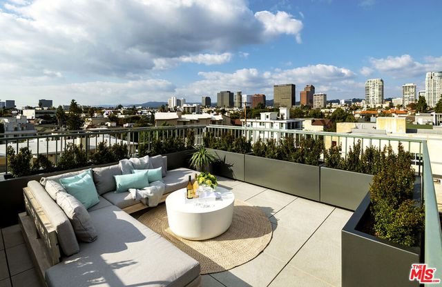 1644 Malcolm Avenue 230, Los Angeles, CA 90024