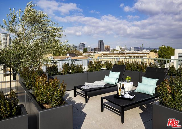 1644 Malcolm Avenue 230, Los Angeles, CA 90024