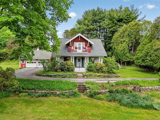 10 Edwin Road, Poughkeepsie, NY 12603