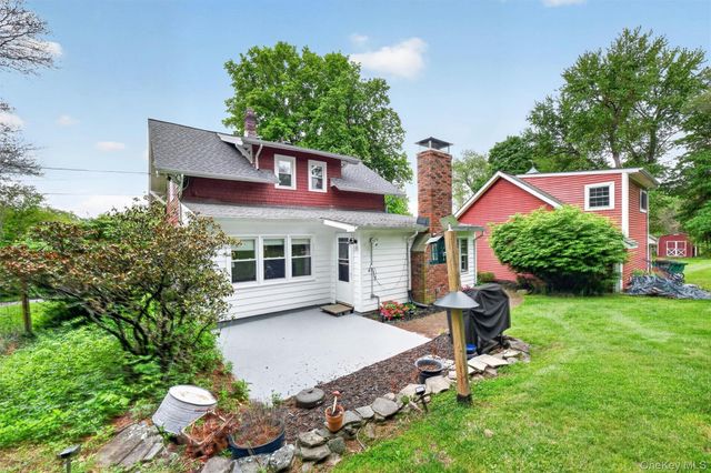 10 Edwin Road, Poughkeepsie, NY 12603
