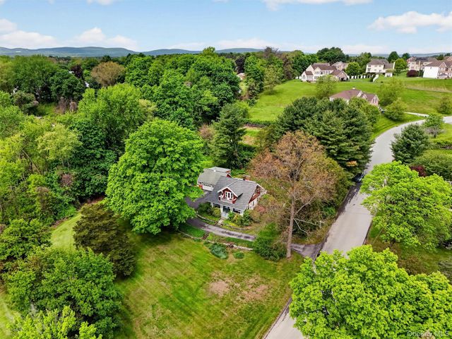 10 Edwin Road, Poughkeepsie, NY 12603